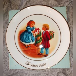 Avon 1984 Christmas Plate